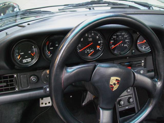 Porsche 911 Carrera 3.2 (WTL)