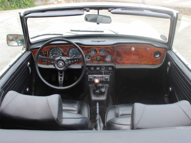 Triumph TR 6 PI