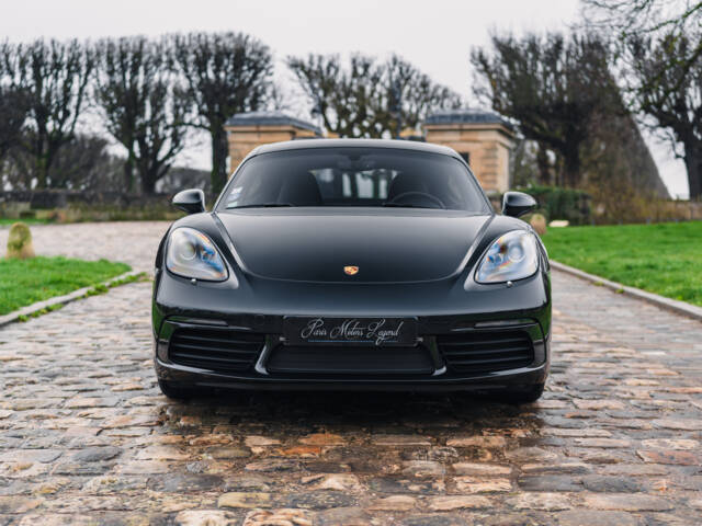 Porsche 718 Cayman T