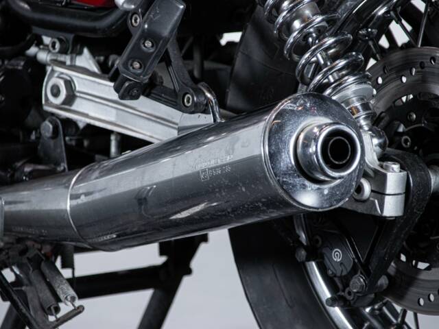 Moto Guzzi Nevada 750