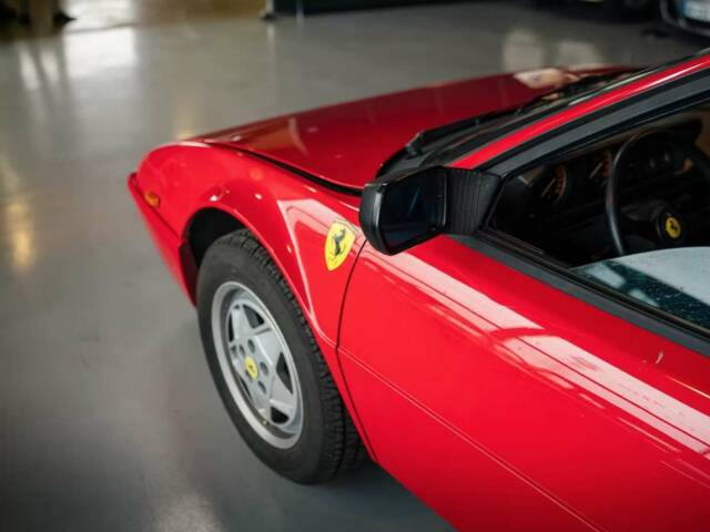 Ferrari Mondial 3.2