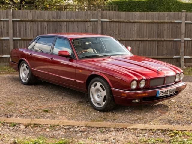 Bild 1/7 von Jaguar XJR 4.0 Supercharged (1997)