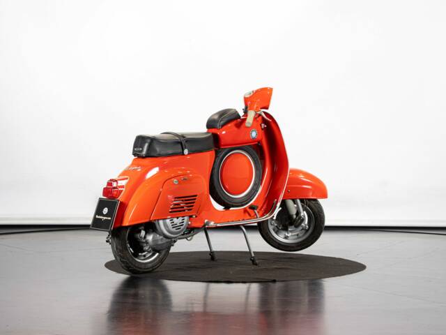 Piaggio Vespa 90