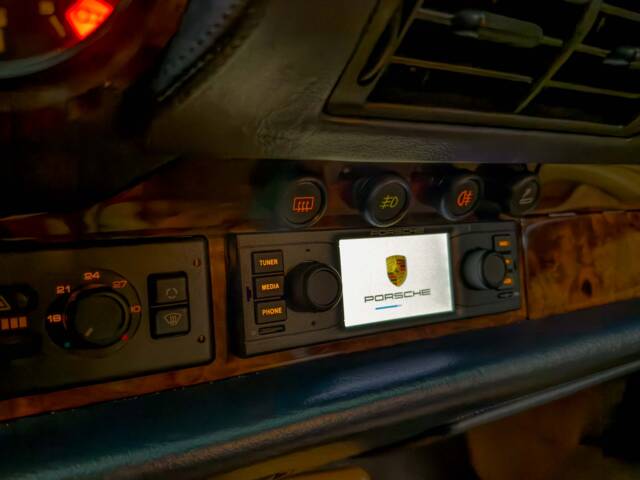 Porsche 911 Carrera