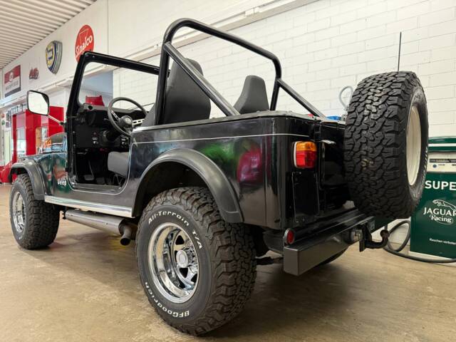 Jeep CJ-7