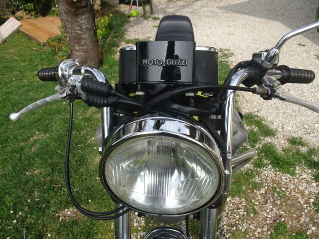 Moto Guzzi V7 Sport
