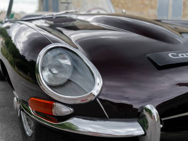 Jaguar E-Type 4.2