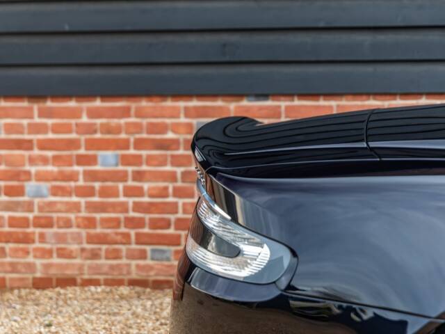 Aston Martin DBS Volante