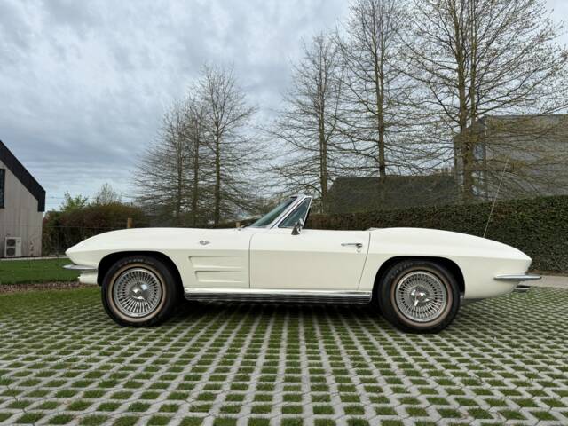 Chevrolet Corvette Sting Ray Convertible