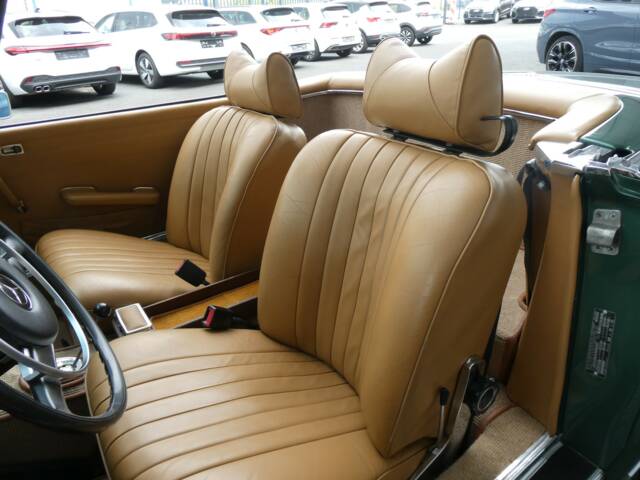 Mercedes-Benz 280 SL