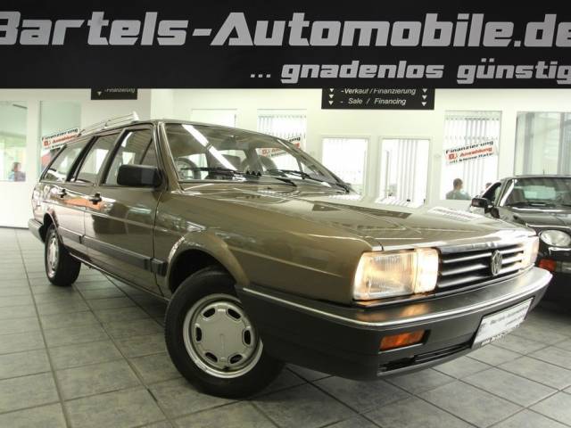 Bild 1/15 von Volkswagen Passat Variant 1.8 (1986)