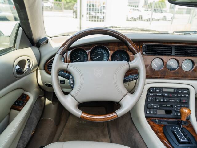 Jaguar XK8 4.0
