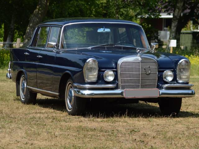 Mercedes-Benz 220 S b