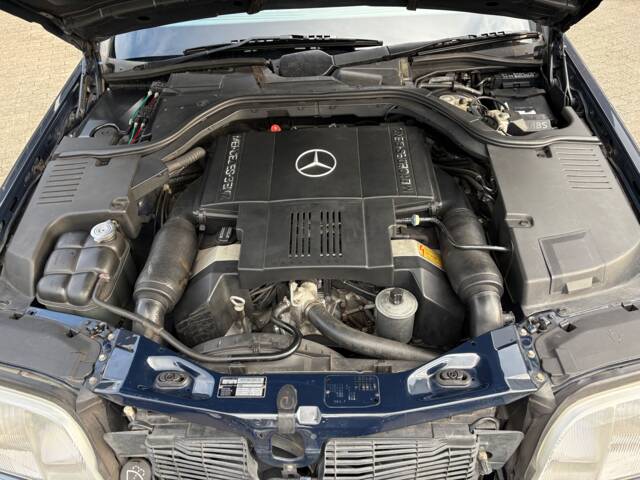 Mercedes-Benz 400 SE