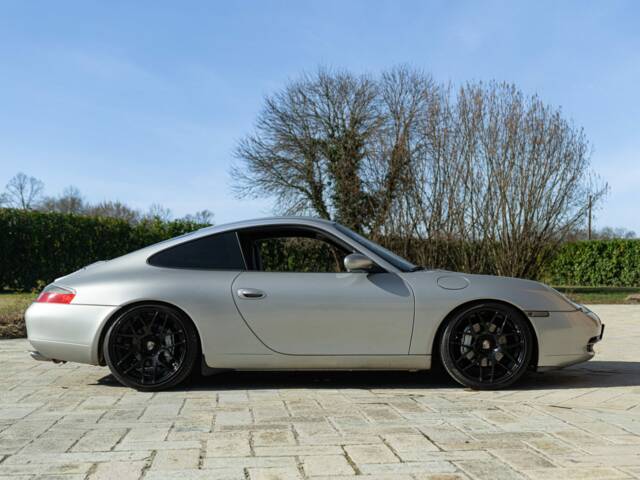 Porsche 911 Carrera 4