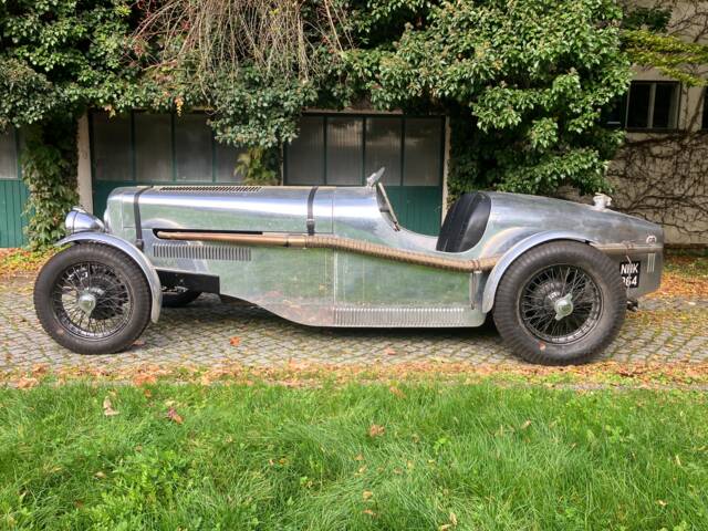 Austin 12