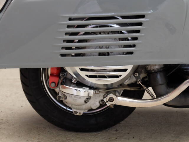 Piaggio Vespa 200 Rally