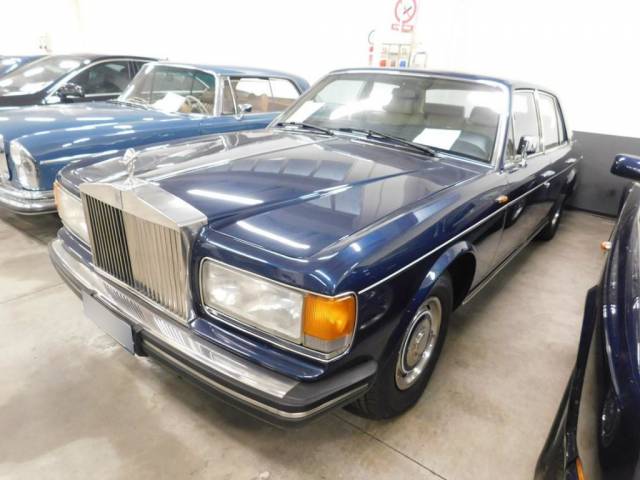 Rolls-Royce Silver Spirit