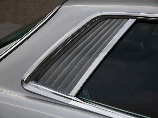 Mercedes-Benz 500 SLC
