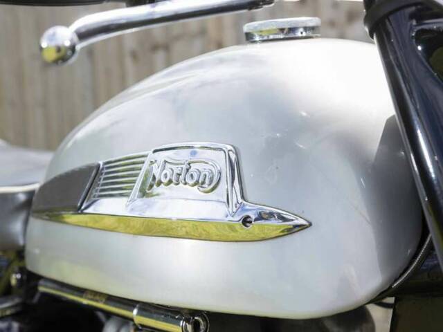 Norton 650 SS