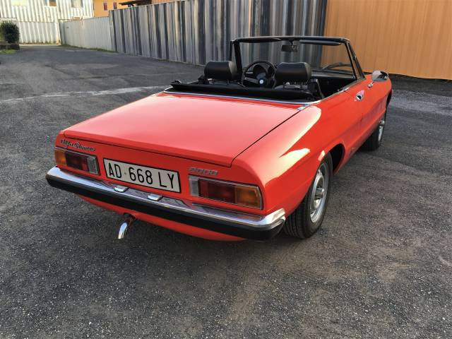 Alfa Romeo 2000 Spider Veloce