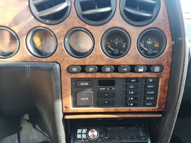 Lancia Thema 8.32