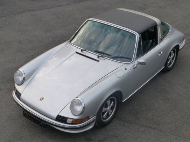 Porsche 911 2.4 S