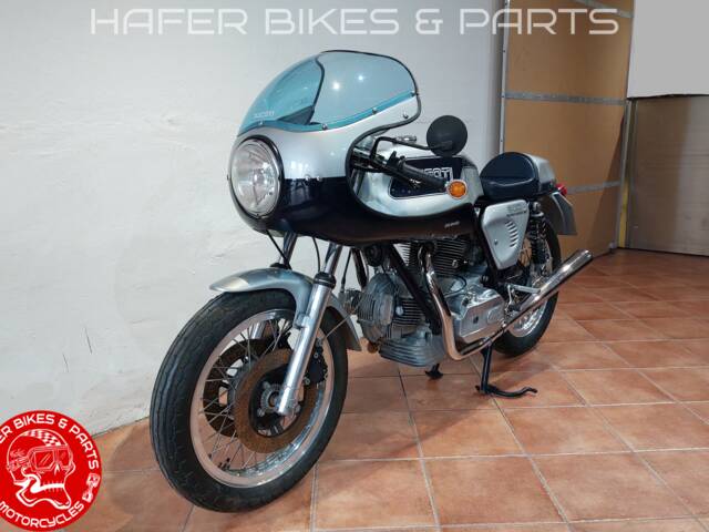 Ducati 900 SS
