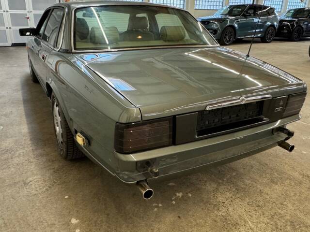 Jaguar XJ 40 (XJ-R)