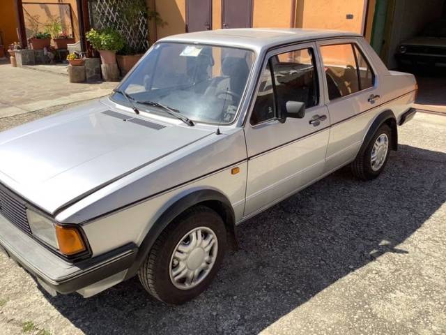 Immagine 1/9 di Volkswagen Jetta I 1.3 (1984)