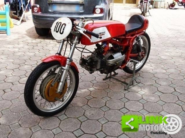 Aermacchi Harley-Davidson Ala d'oro 250