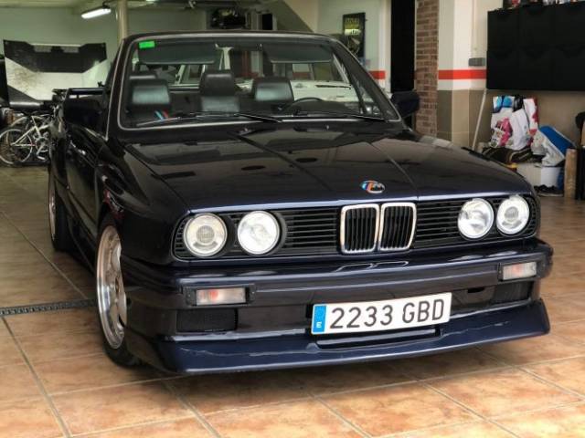 BMW 325i