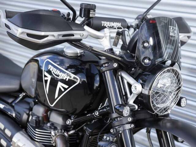 Triumph Scrambler 1200 Bond Edition