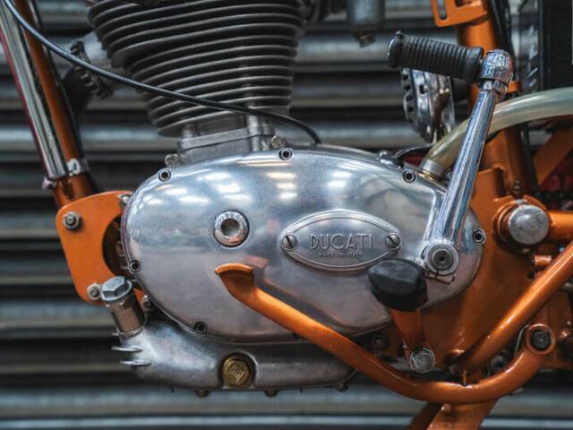 Ducati 175 Sport