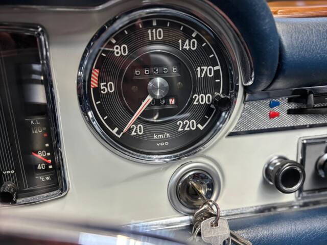Mercedes-Benz 280 SL