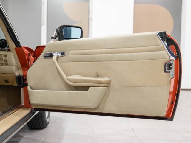Mercedes-Benz 500 SLC
