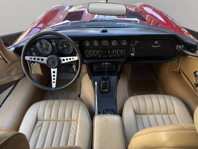 Jaguar E-Type V12 (2+2)