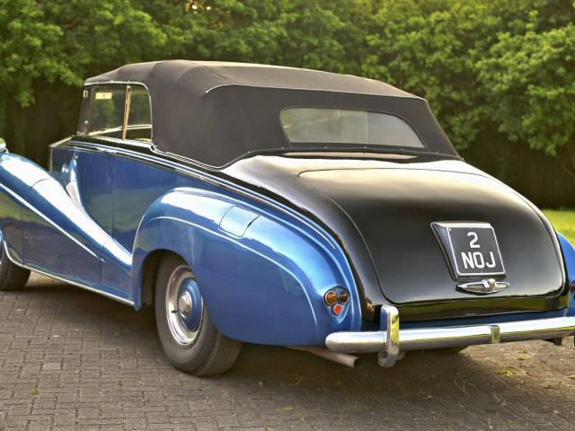 Rolls-Royce Silver Wraith