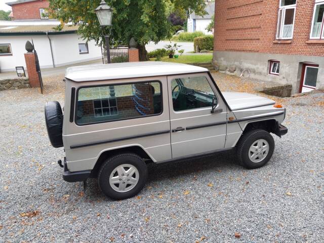 Mercedes-Benz 300 GD (SWB)
