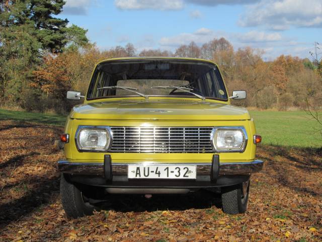 Image 1/36 de Wartburg 353 W Tourist (1977)