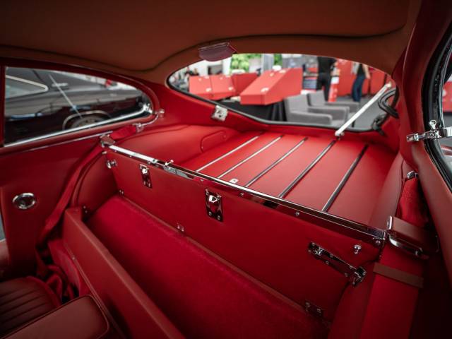 Jaguar E-Type 4.2