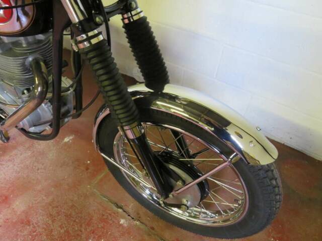 BSA DBD 34 Gold Star