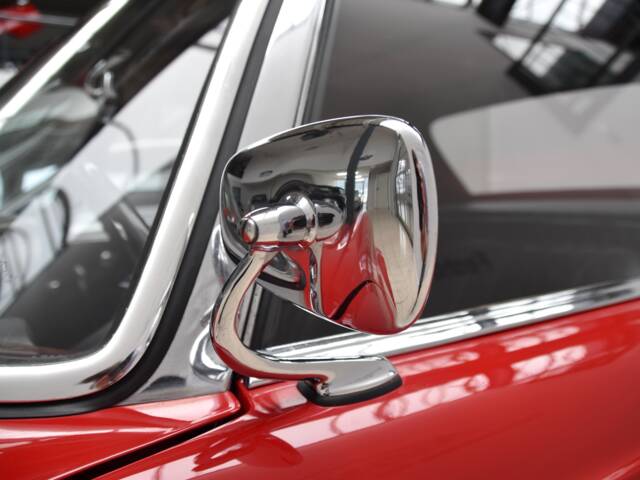 Mercedes-Benz 230 SL