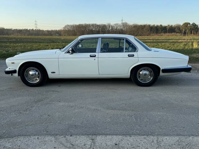 Jaguar Sovereign H.E. V12
