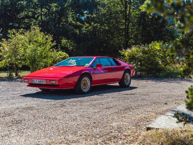 Image 1/7 of Lotus Esprit (1983)
