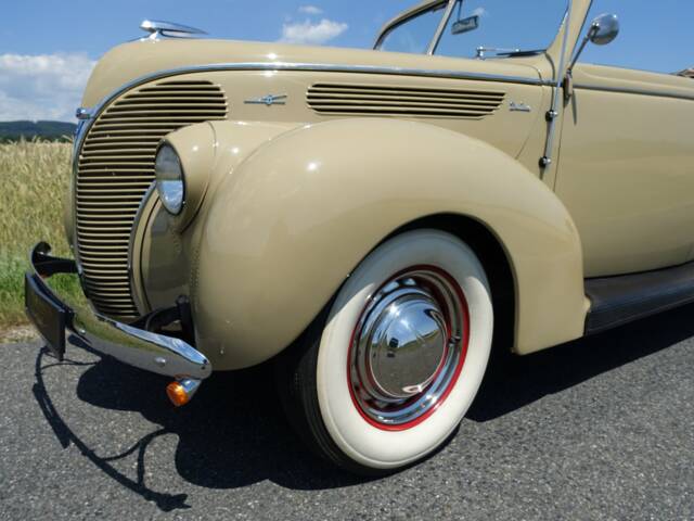 Ford V8