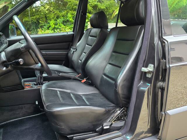 Mercedes-Benz 190 E 2.3-16