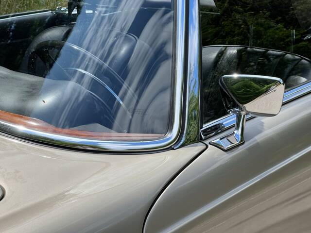 Mercedes-Benz 280 SL