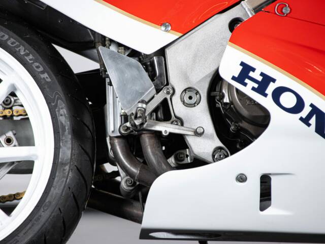 Honda VFR 750R RC 30