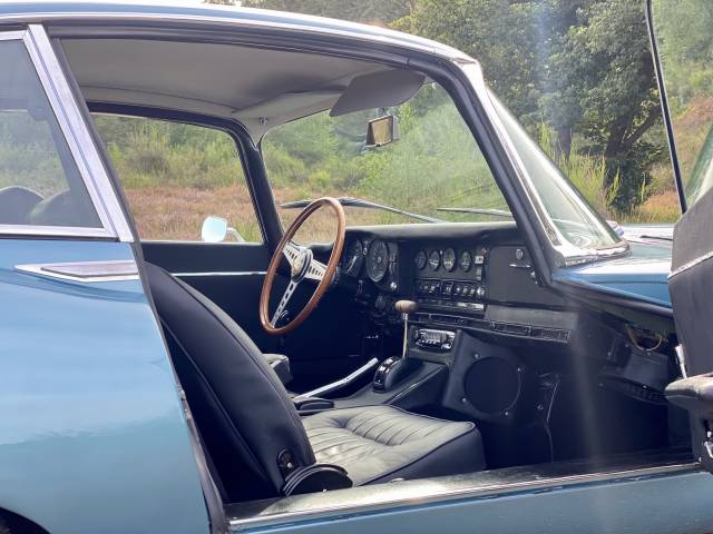 Jaguar E-Type (2+2)